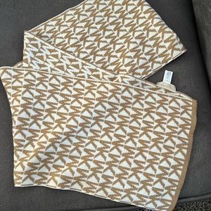 Michael Kors scarf